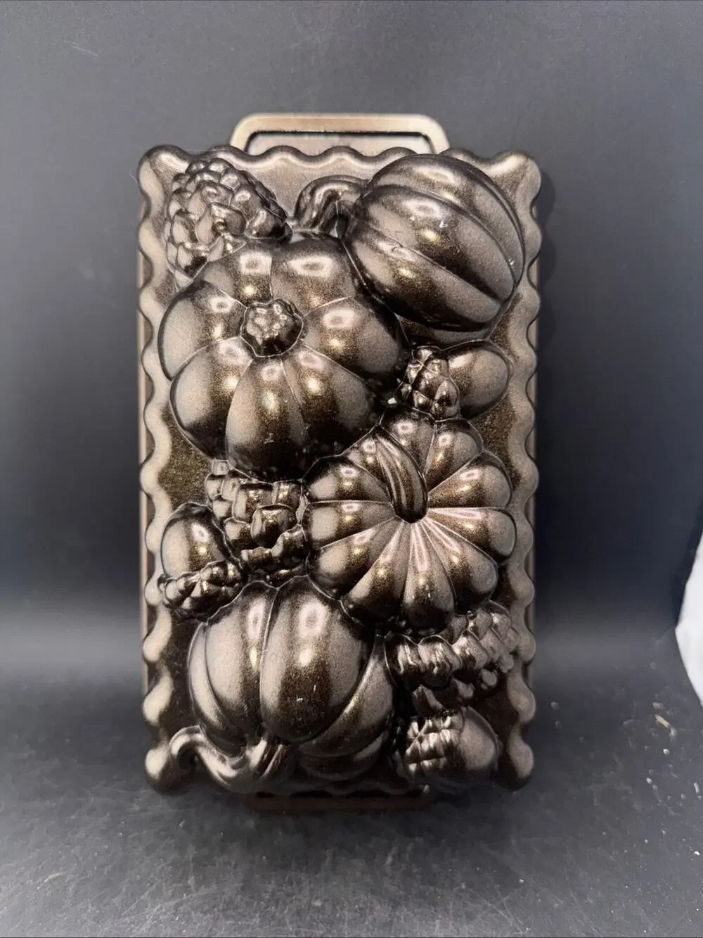 Nordic Ware Harvest Bounty Loaf Pan Cast Aluminum 6 Cup Pumpkin Bread Mold US